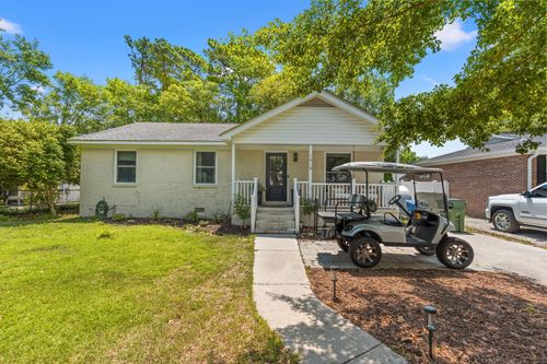 1015 S Poplar Dr, Surfside Beach, SC, 29575-3143 | Card Image
