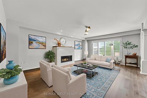 7-255 Summerfield Dr, Guelph, ON, N1L0E1 | Card Image