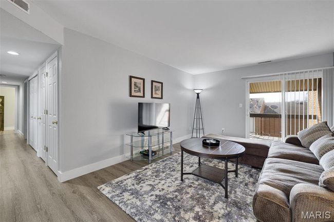 Living Room | Image 4