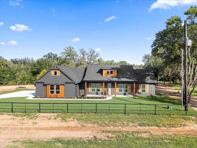 1705 J E Woody Rd, House other with 4 bedrooms, 3 bathrooms and null parking in Springtown TX | Image 4