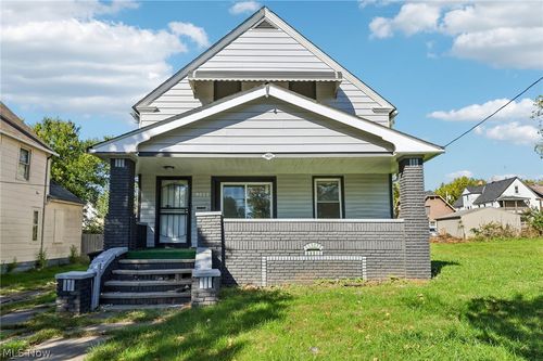9523 Aetna Rd, Cleveland, OH, 44105-2255 | Card Image