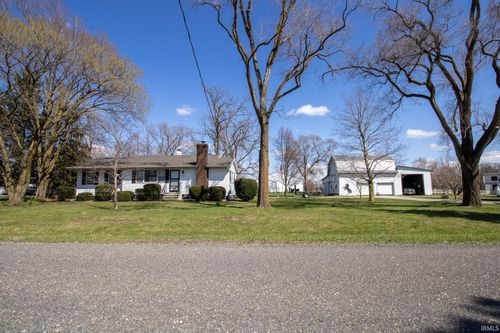 1470 N Queen Rd, Walkerton, IN, 46574-9656 | Card Image