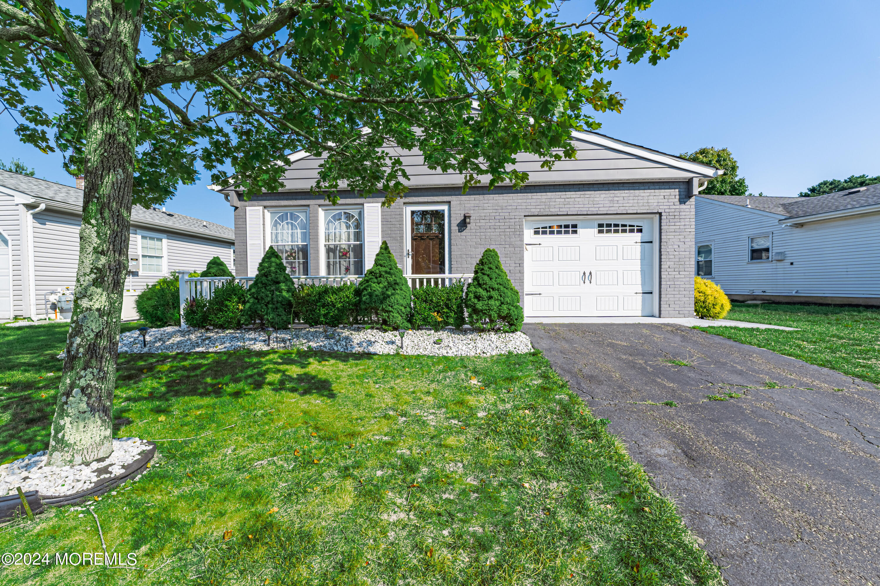 Orlando Blvd, Toms River, NJ 08757