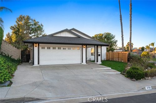 6111 Stonehurst Plz, Yorba Linda, CA, 92886 | Card Image