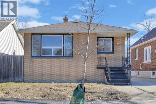 1708 St Luke Rd, Windsor, ON, N8Y3N6 | Card Image