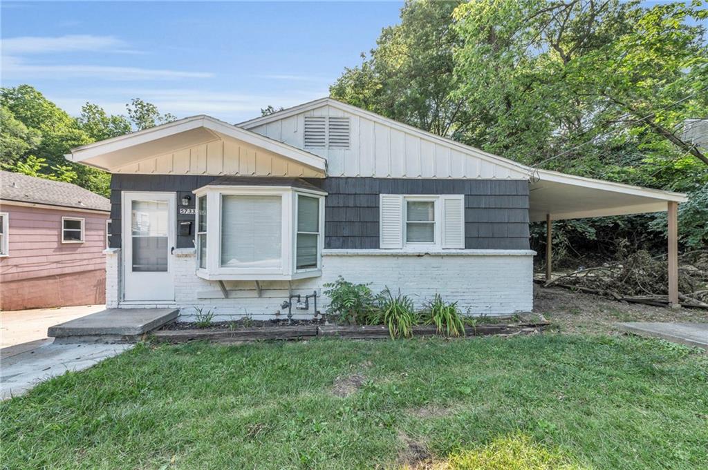 Jackson Ave, Kansas City, MO 64130