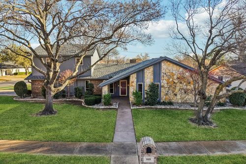 840 Ridge Dr, Bedford, TX, 76021-4233 | Card Image