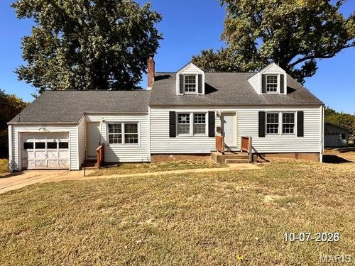 9857 Lilac Dr, Saint Louis, MO, 63137-3338 | Card Image