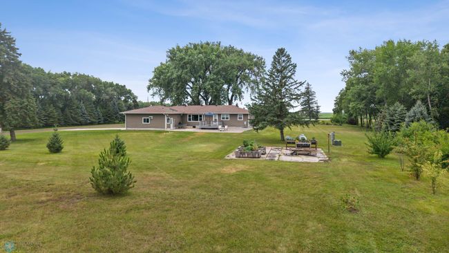 Rear Exterior | Image 36