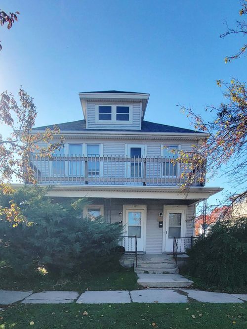 1807 Saemann Ave, Sheboygan, WI, 53081-2345 | Card Image