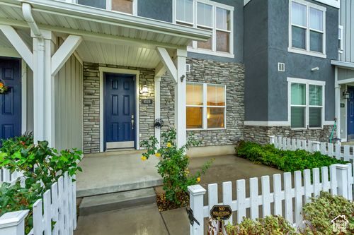 334-1028 W Painted Horse Ln, Bluffdale, UT, 84065-7552 | Card Image