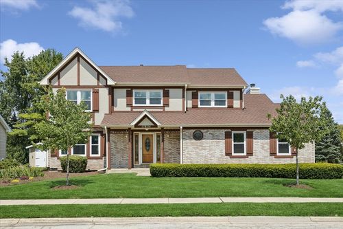 27W390 Waterford Dr, Winfield, IL, 60190-1851 | Card Image