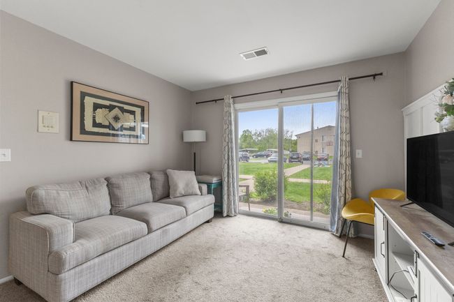 10033 Allen Pointe Dr, Condo with 2 bedrooms, 1 bathrooms and null parking in Allen Park MI | Image 25