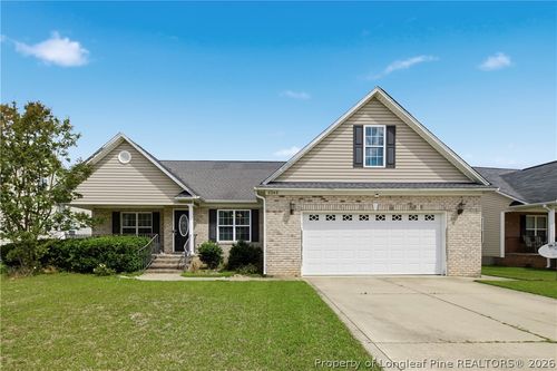 8248 Frenchorn Ln, Fayetteville, NC, 28314-6123 | Card Image