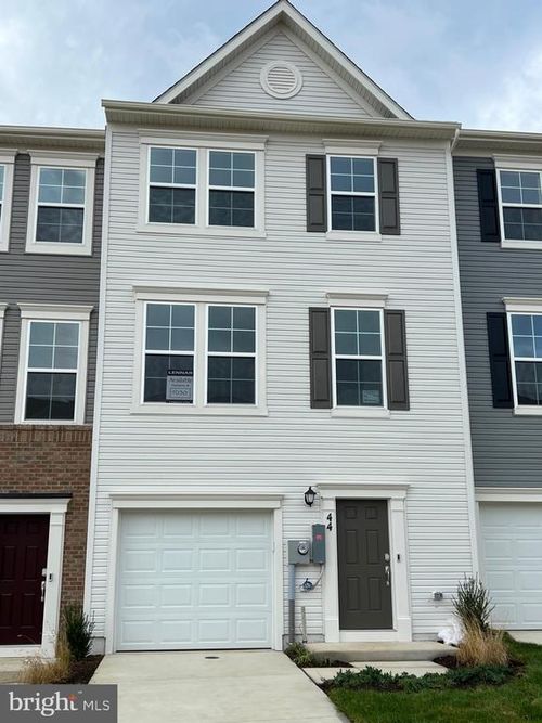 44 Stembogan Ct, CHARLES TOWN, WV, 25414-1360 | Card Image