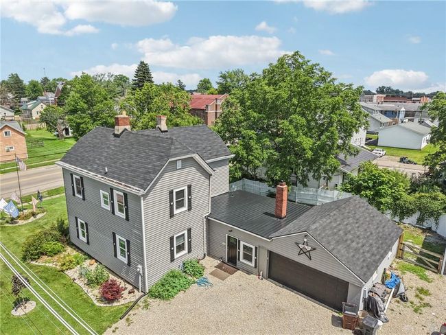 213 N Broadway St, House other with 3 bedrooms, 2 bathrooms and null parking in Blanchester OH | Image 18