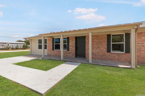 7227 Corsicana St, Iola, TX, 77861-0015 | Card Image
