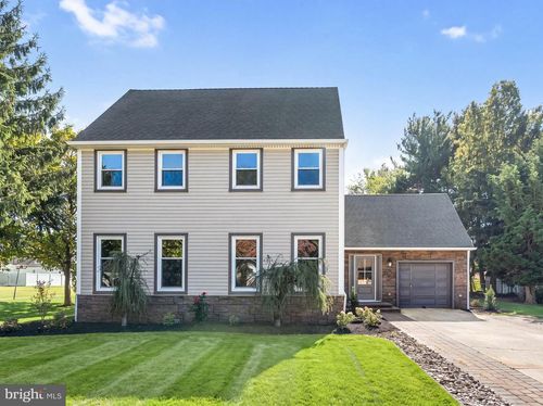 200 Phyllis Drive, GIBBSTOWN, NJ, 08027 | Card Image
