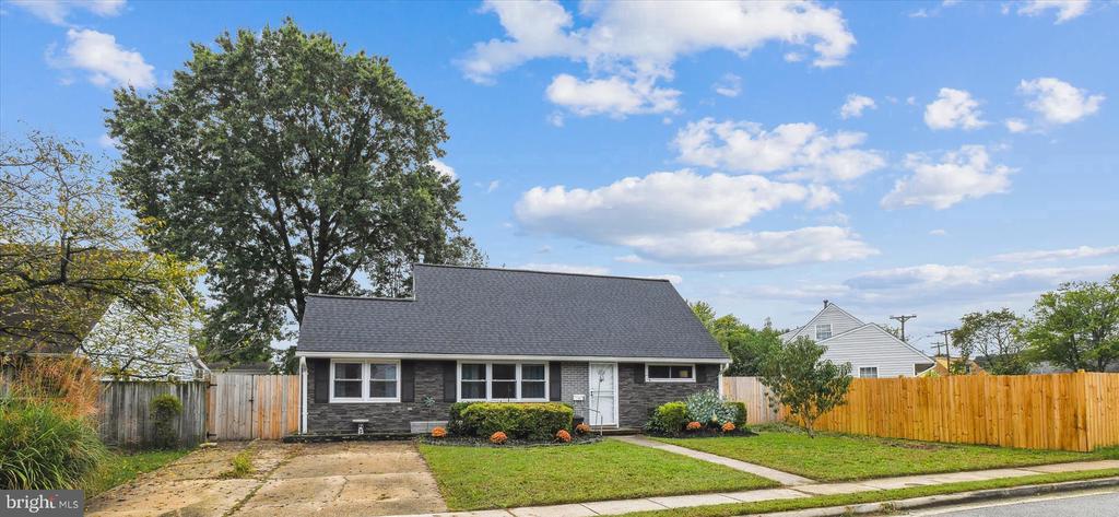 Meadow Dr, Glen Burnie, MD 21060