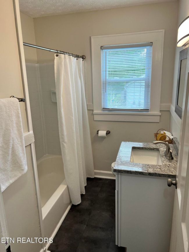 1100 Biddle St, House other with 3 bedrooms, 1 bathrooms and null parking in Knoxville TN | Image 13