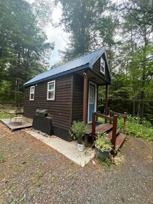 1 N Ridge Rd, Bellows Falls, VT, 05101-3127 | Card Image