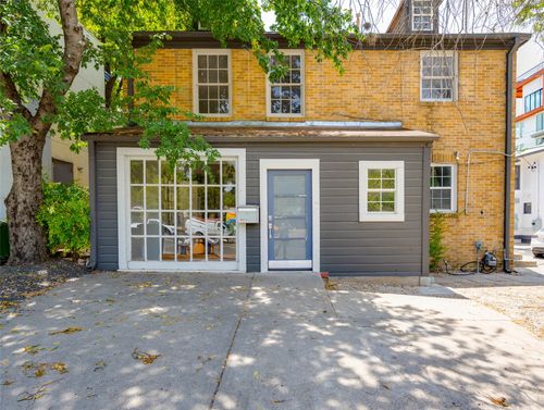 a-807 W 12th St, Austin, TX, 78701-1748 | Card Image