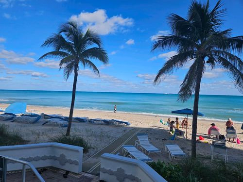 208-3850 Galt Ocean Dr, Fort Lauderdale, FL, 33308-7658 | Card Image