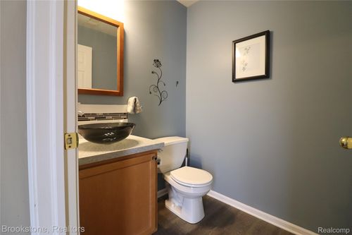 2096 Cloverly Ln, Ann Arbor, MI, 48108-3087 | Card Image