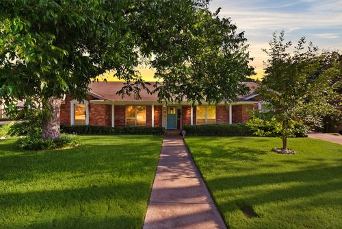 7329 Yolanda Dr, Fort Worth, TX, 76112-4332 | Card Image