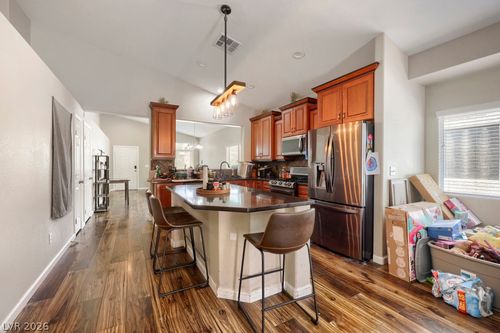 804 Brown Breeches Ave, North Las Vegas, NV, 89081-8005 | Card Image