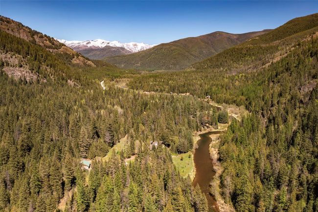 318 Mt Highway 56, House other with 2 bedrooms, 4 bathrooms and null parking in Noxon MT | Image 74