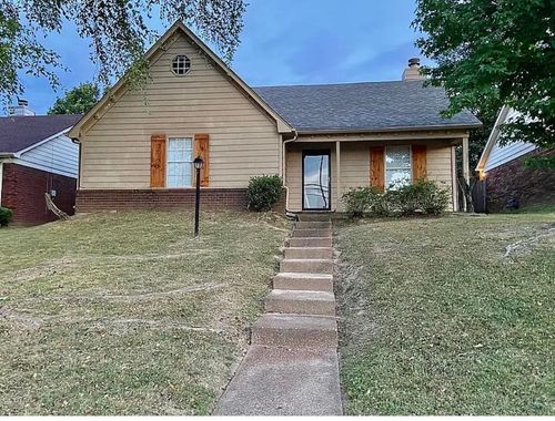 8441 Old Dexter Rd, Cordova, TN, 38016-8573 | Card Image