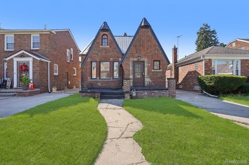 8064 Bliss St, Detroit, MI, 48234-3330 | Card Image
