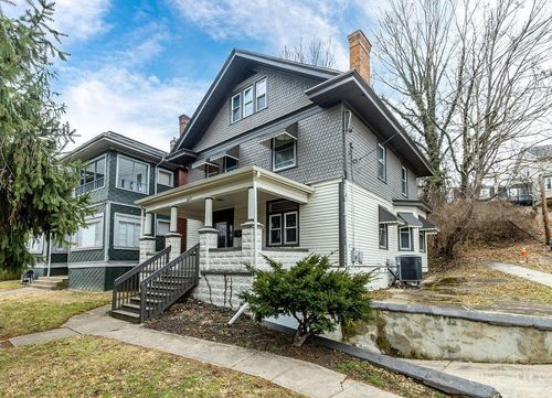 3673 Vine St, Cincinnati, OH, 45220-1245 | Card Image