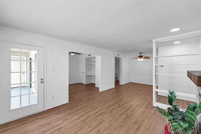 APT-203 - 2100 Wilcrest Dr, Townhouse with 2 bedrooms, 2 bathrooms and null parking in Houston TX | Image 8