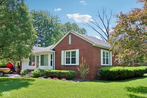 8103 E 10th St, Indianapolis, IN, 46219-5326 | Card Image