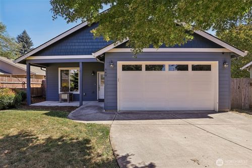 640 Se Sumner St, Camas, WA, 98607-2247 | Card Image
