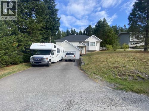 3678 Hawthorne Ave, Thornhill, BC, V8G5E2 | Card Image