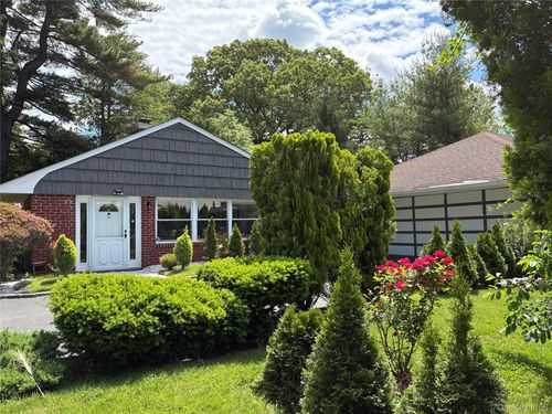 405 I U Willets Rd, Roslyn Heights, NY, 11577-2813 | Card Image