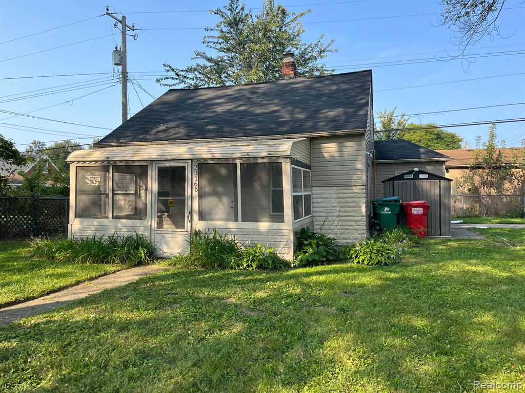 Rein Ave, Eastpointe, MI 48021