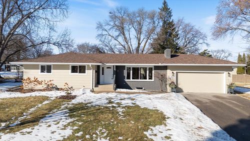 2001 Rhode Island Ave N, Golden Valley, MN, 55427-3536 | Card Image