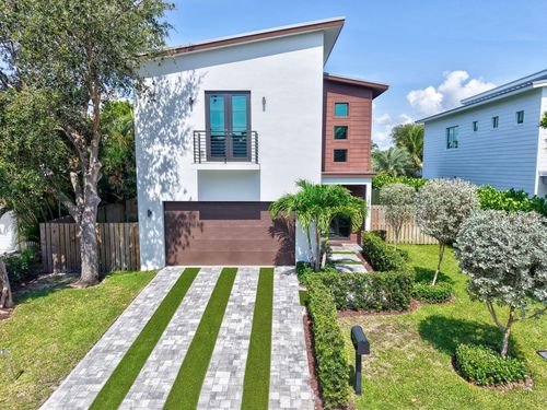 1517 N Lakeside Dr, Lake Worth Beach, FL, 33460-1921 | Card Image