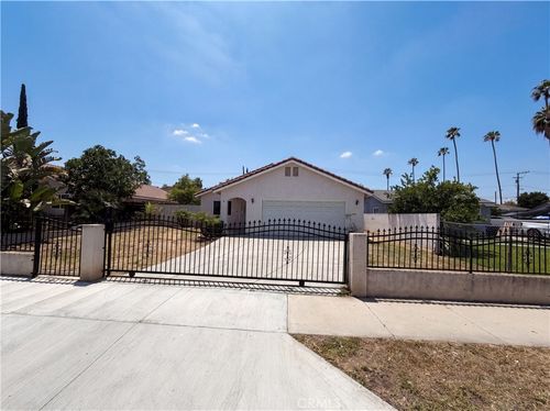 1774 7th, Riverside, CA, 92507 | Card Image