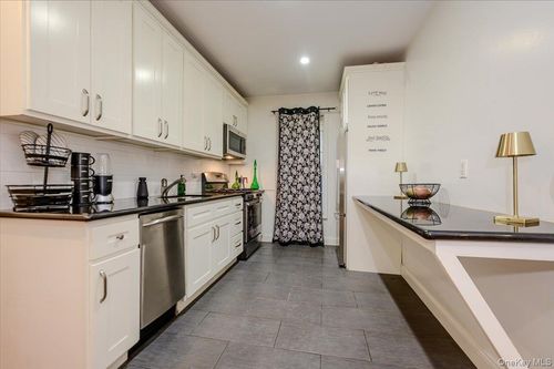 3a-1506 Overing St, Bronx, NY, 10461-3141 | Card Image