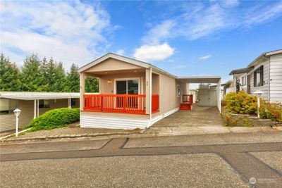 Deck off living room | Image 1