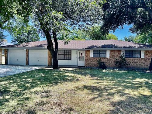 2115 N 9th St, Temple, TX, 76501-1305 | Card Image
