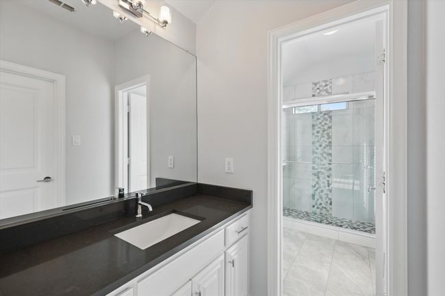 2023 Crockett Cir, House other with 4 bedrooms, 4 bathrooms and null parking in Irving TX | Image 31