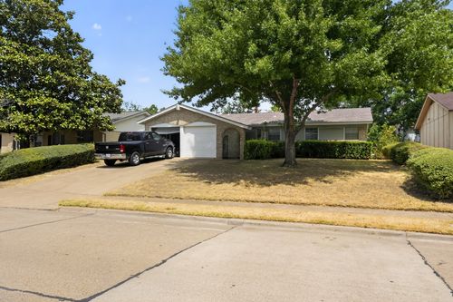 2125 Meadow Gln, Irving, TX, 75060-7332 | Card Image