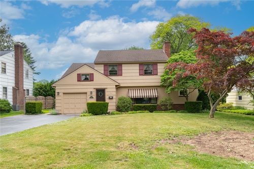 101 Newcastle Rd, Rochester, NY, 14610-1447 | Card Image