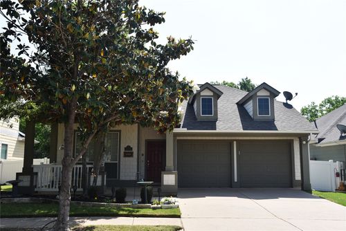 1208 Sea Pines Dr, Savannah, TX, 76227-7856 | Card Image